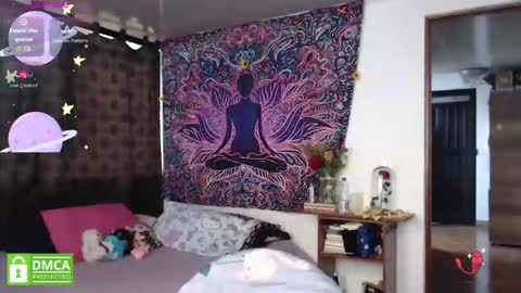 Cutie pie online show from December 5, 3:20 pm