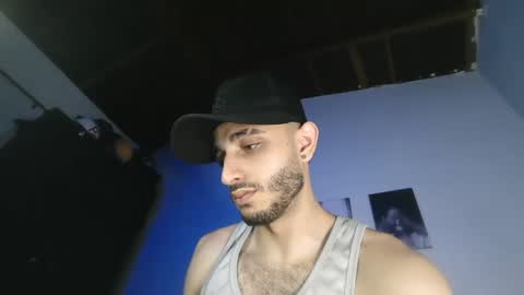 Snapshot of im_paul_ chatting on March 5, 2:57 am Paul online show from March 5, 2:57 am