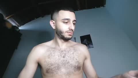 Snapshot of im_paul_ chatting on March 5, 8:32 pm Paul online show from March 5, 8:32 pm