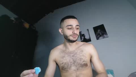 Snapshot of im_paul_ chatting on March 9, 5:44 am Paul online show from March 9, 5:44 am