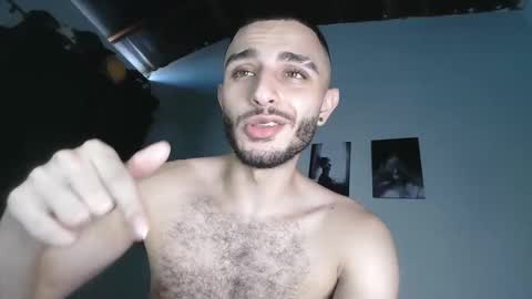 Snapshot of im_paul_ chatting on March 9, 9:14 pm Paul online show from March 9, 9:14 pm