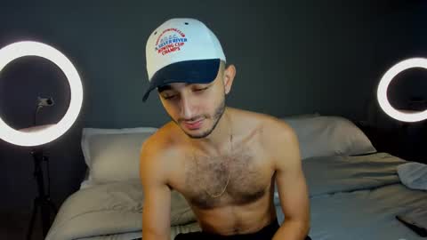 Snapshot of im_paul_ chatting on October 8, 12:19 am Paul online show from October 8, 12:19 am