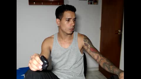 im_taylor24 online show from November 22, 2:21 am