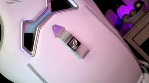 Candy Moore online show from January 6, 4:43 pm