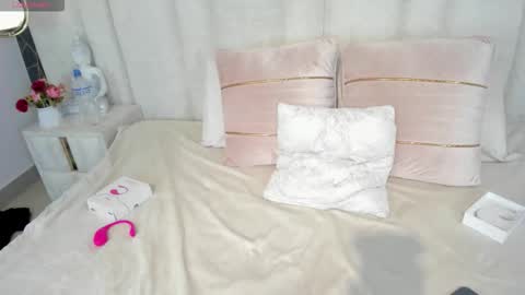 Xime online show from February 20, 9:04 pm