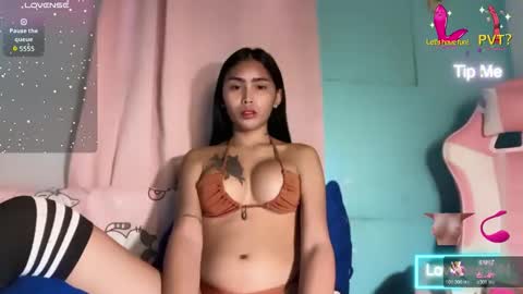 Snapshot of im_your_sexy_wifexxx chatting on April 8, 4:56 am Ms. M online show from April 8, 4:56 am