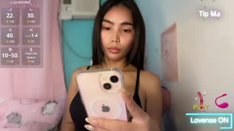 Snapshot of im_your_sexy_wifexxx chatting on April 25, 11:02 am Ms. M online show from April 25, 11:02 am