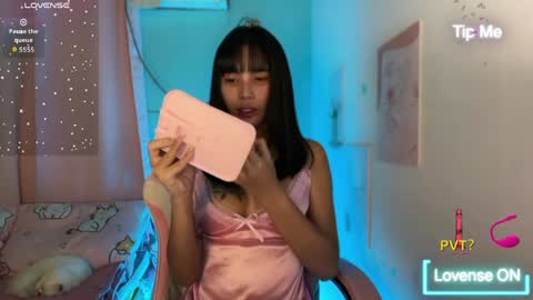 Snapshot of im_your_sexy_wifexxx chatting on May 2, 8:25 pm Ms. M online show from May 2, 8:25 pm