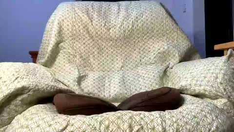 Snapshot of imaginaryvoyage chatting on October 8, 2:09 am thanks for visiting online show from October 8, 2:09 am