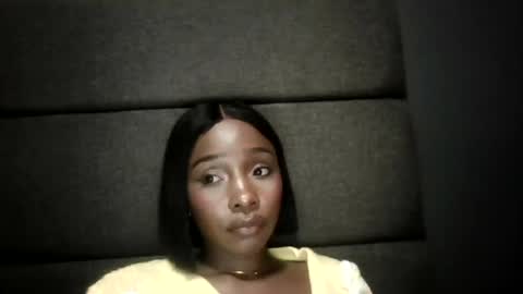 imani_1998 online show from July 22, 5:49 pm