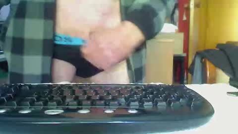 Snapshot of imaussiechris chatting on October 31, 11:17 pm Aussie Guy online show from October 31, 11:17 pm