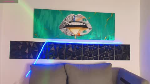 Snapshot of imconor chatting on December 28, 5:33 am imconor online show from December 28, 5:33 am