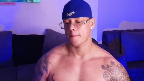 imconor online show from May 15, 11:23 pm