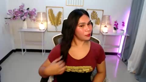 Ashley online show from January 6, 1:30 pm