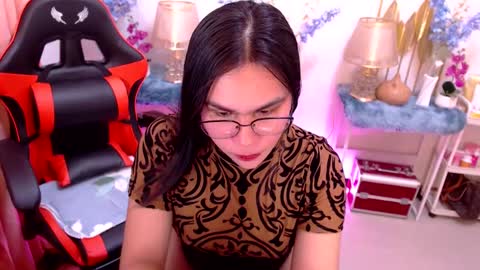 Ashley online show from February 12, 11:51 am