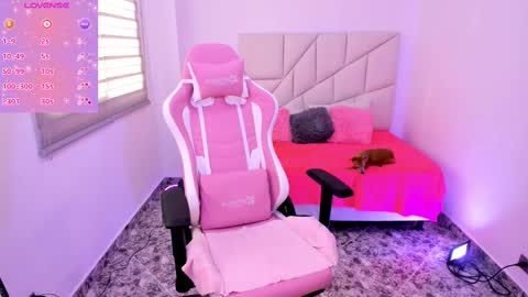 Snapshot of imhanna3 chatting on September 19, 12:28 pm independient model online show from September 19, 12:28 pm