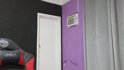 Snapshot of imhaymed chatting on June 19, 12:37 am Haymed Montao online show from June 19, 12:37 am