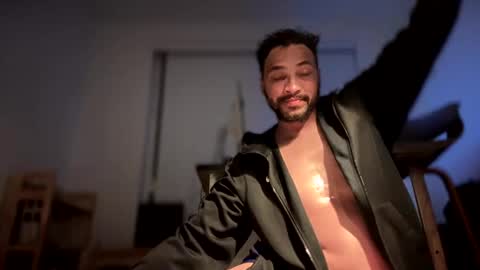 imlightskn online show from September 25, 10:08 am