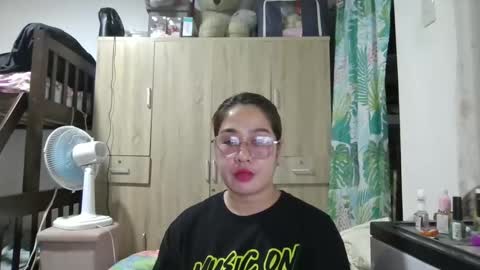 Immaculate02 online show from January 6, 2:47 pm