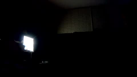 imoff_0119 online show from March 29, 12:38 pm