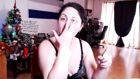 Empress online show from January 30, 1:42 pm