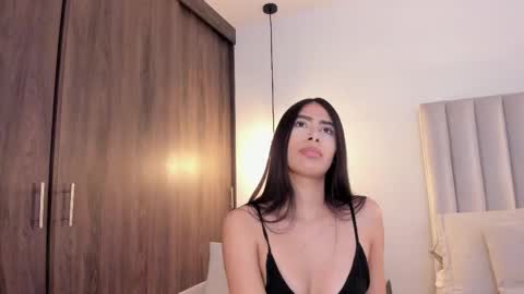 Snapshot of imsaraah chatting on November 27, 6:32 pm sarah online show from November 27, 6:32 pm