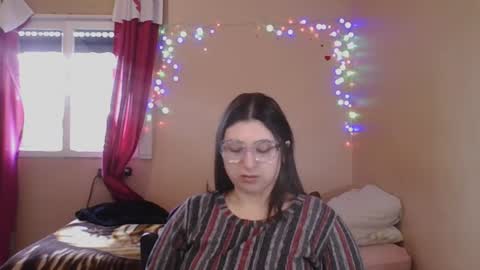 Snapshot of imsohornydacom chatting on June 24, 3:11 pm Florencia online show from June 24, 3:11 pm