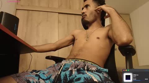 Daniel   thumb up me please its important Im new INDEPENDENT MODEL online show from February 16, 1:02 am