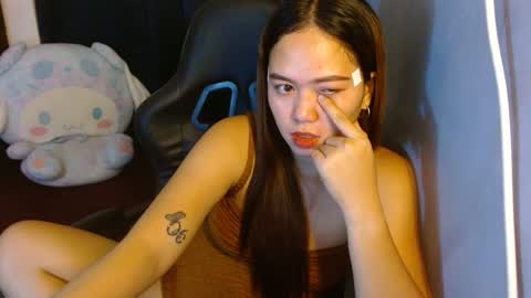 Snapshot of imyourkitty06 chatting on December 12, 12:55 pm jane online show from December 12, 12:55 pm