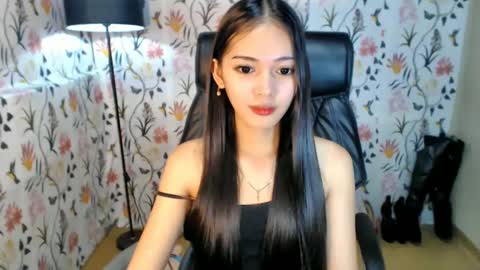 Snapshot of imyourlegalbaby chatting on January 23, 5:56 am Aki online show from January 23, 5:56 am