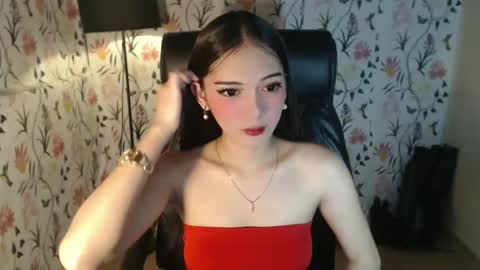 Snapshot of imyourlegalbaby chatting on February 6, 7:45 am Aki online show from February 6, 7:45 am