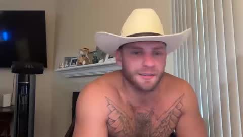 Snapshot of inamate93 chatting on October 18, 7:14 pm Inmate1993 online show from October 18, 7:14 pm