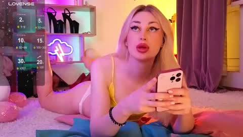  Dina  Help me reach 100 likes  online show from April 28, 8:36 pm