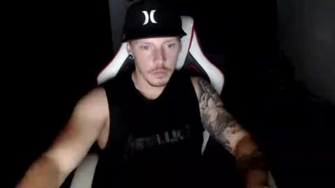 Snapshot of incognitobanditoxx chatting on July 27, 8:38 pm incognitobanditoxx online show from July 27, 8:38 pm
