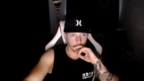 Snapshot of incognitobanditoxx chatting on July 28, 7:39 pm incognitobanditoxx online show from July 28, 7:39 pm
