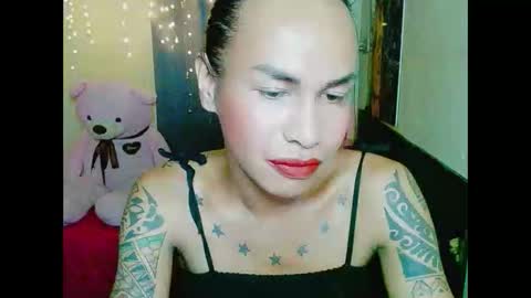 Snapshot of indaypakay_ts chatting on October 31, 8:32 pm Pakay online show from October 31, 8:32 pm
