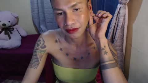 Snapshot of indaypakay_ts chatting on February 17, 4:57 pm Pakay online show from February 17, 4:57 pm