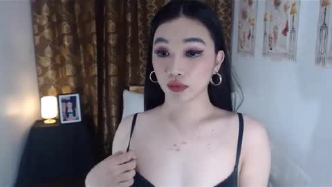 indestructabletrixie online show from January 8, 12:49 am