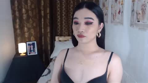 indestructabletrixie online show from January 16, 6:48 pm