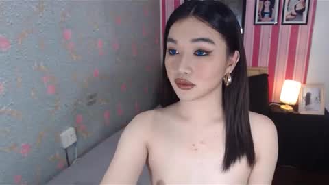 indestructabletrixie online show from February 27, 7:47 pm