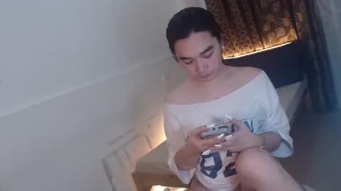 indestructabletrixie online show from February 19, 9:33 pm