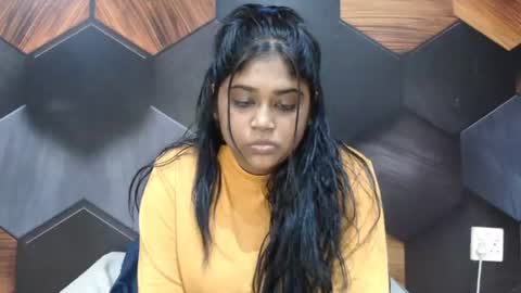 Melz online show from August 3, 9:04 am