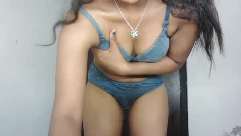 Saanu online show from July 23, 5:44 pm