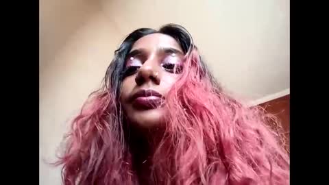 Snapshot of indian_succubus chatting on May 7, 7:47 am Perky baby online show from May 7, 7:47 am