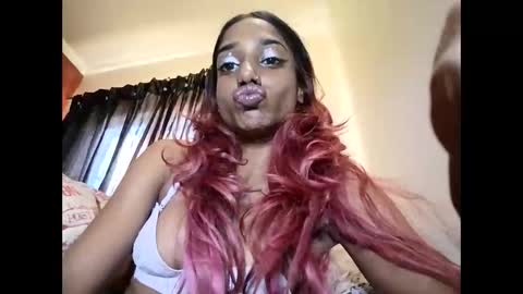 Snapshot of indian_succubus chatting on May 10, 10:09 am Perky baby online show from May 10, 10:09 am