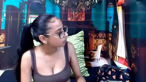 Snapshot of indianbootylicious1 chatting on June 12, 5:39 am nala online show from June 12, 5:39 am
