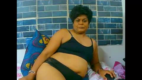 Snapshot of indiancherrypie chatting on December 4, 7:06 am indiancherrypie online show from December 4, 7:06 am