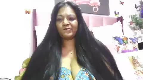 indiandelia online show from February 4, 8:17 pm