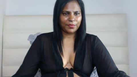 Snapshot of indiandreams_ chatting on October 31, 11:55 am Palavi online show from October 31, 11:55 am