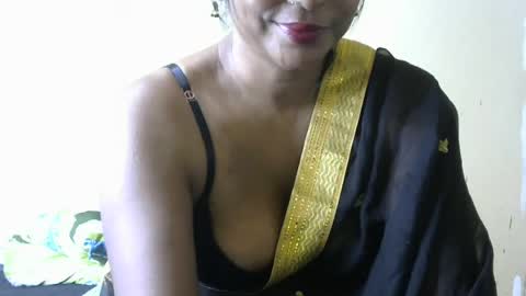 Snapshot of indiandreams_ chatting on July 2, 2:45 pm Palavi online show from July 2, 2:45 pm